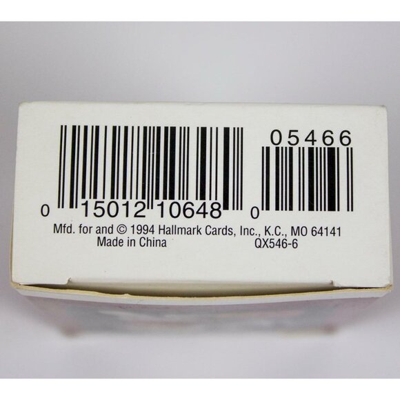 Hallmark KS Most Outstanding Mom Christmas Ornament 1994 - Picture 10 of 10